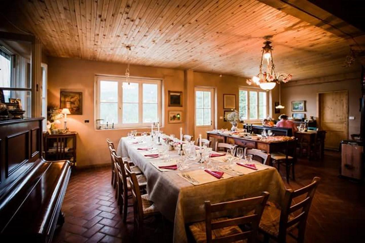 Agriturismo Di Charme E Ristorante Stallato Il Filo Di Paglia Carro Exteriör bild