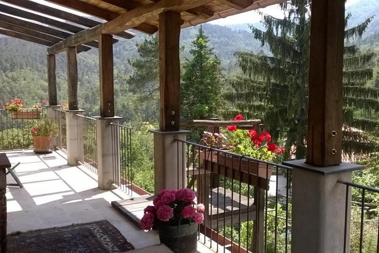 Agriturismo Di Charme E Ristorante Stallato Il Filo Di Paglia Carro Exteriör bild