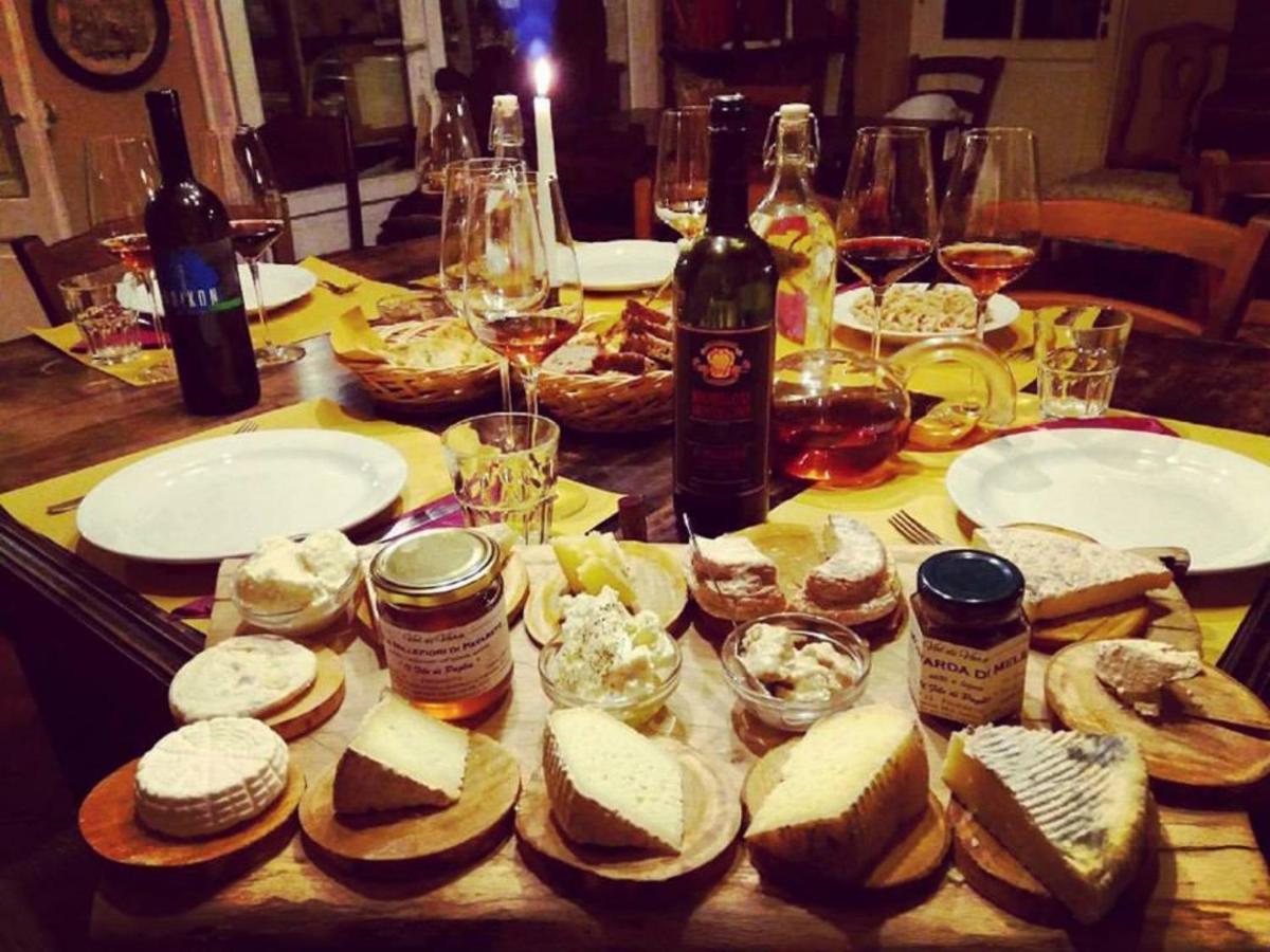 Agriturismo Di Charme E Ristorante Stallato Il Filo Di Paglia Carro Exteriör bild