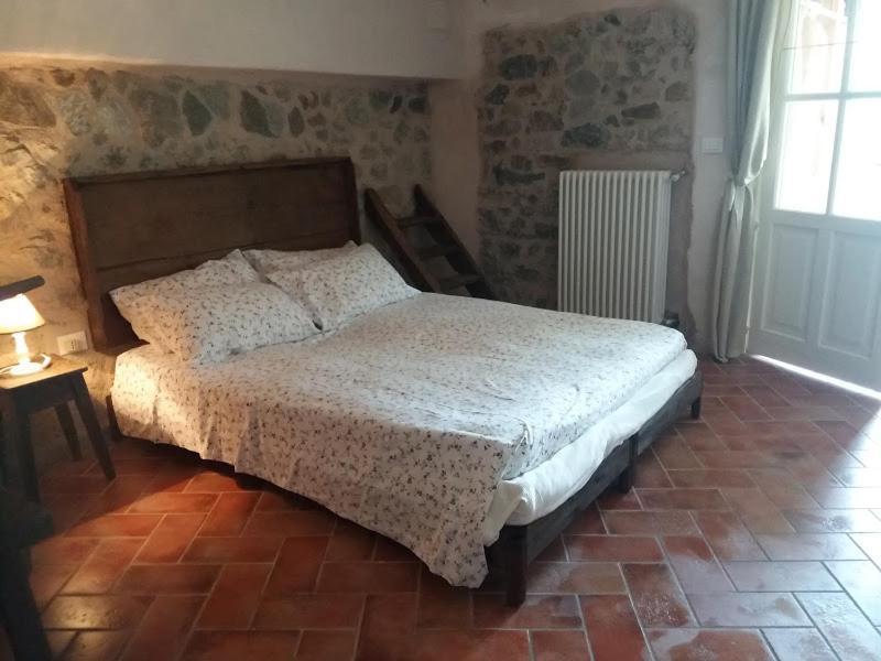 Agriturismo Di Charme E Ristorante Stallato Il Filo Di Paglia Carro Exteriör bild