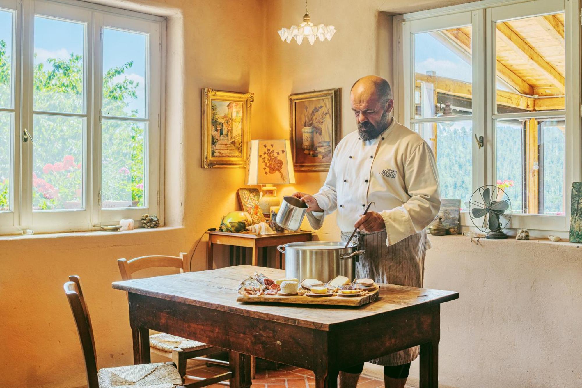 Agriturismo Di Charme E Ristorante Stallato Il Filo Di Paglia Carro Exteriör bild
